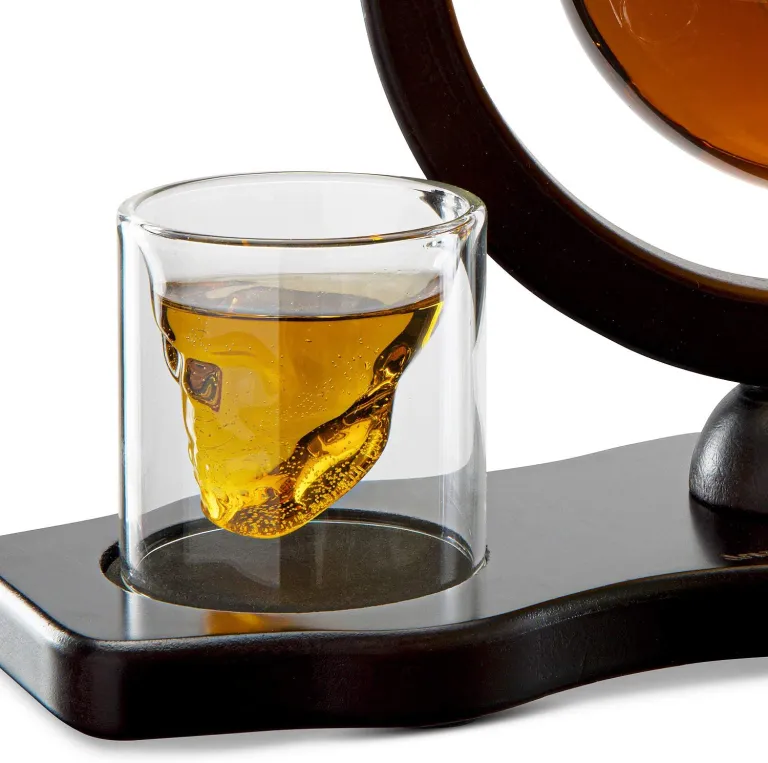 pahare craniu din sticla transparenta pentru whisky - cadouri barbati